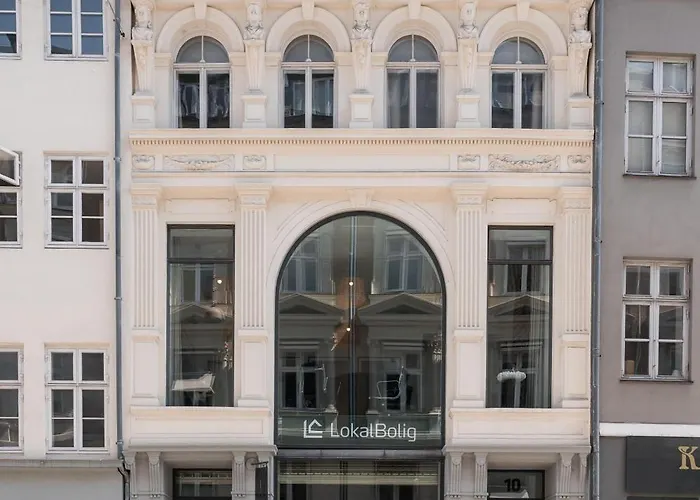 Kings Square By Daniel&jacob's