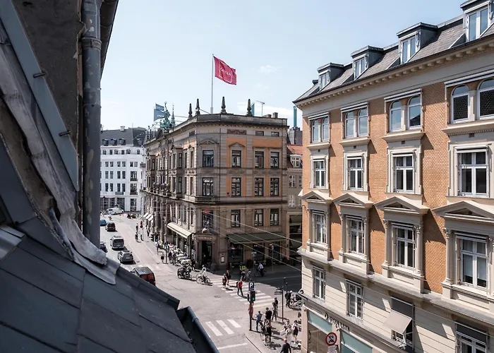 Kings Square By Daniel&jacob's